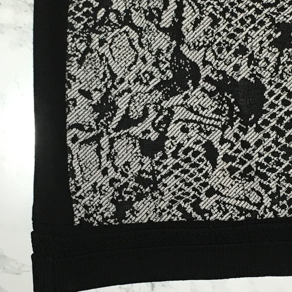 Yoana Baraschi cobra print black white knit top - Picture 5 of 8